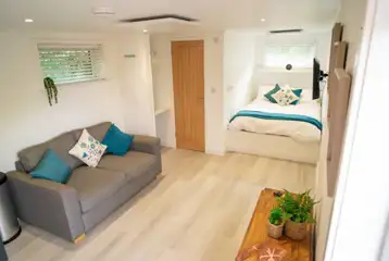 Ensuite Peaky pod interior Ensuite Peaky pod interior