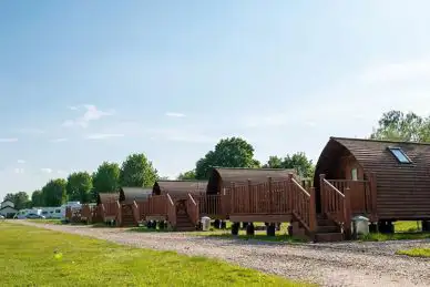 Lee Valley Caravan Park Dobbs Weir Lee Valley Caravan Park Dobbs Weir