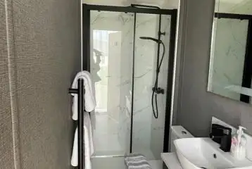 Glamping S-pods ensuite Glamping S-pods ensuite