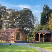 Bunny ensuite glamping pod with hot tub