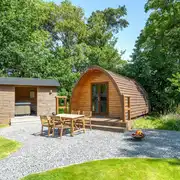 Badger ensuite glamping pod with hot tub and fire pit at Little Wold Away Badger ensuite glamping pod with hot tub and fire pit at Little Wold Away