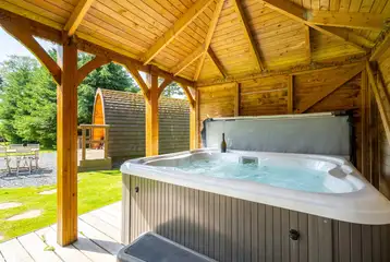 Bunny ensuite glamping pod sheltered hot tub Bunny ensuite glamping pod sheltered hot tub