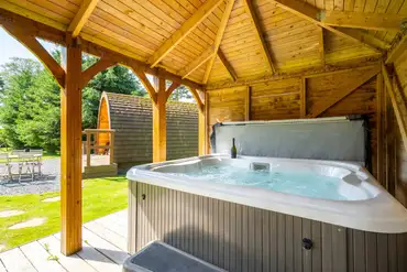Bunny ensuite glamping pod sheltered hot tub