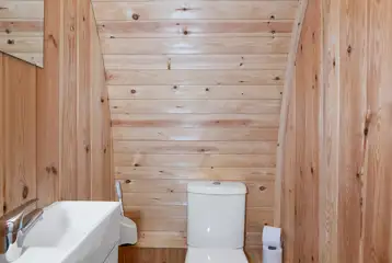 Family glamping pod ensuite toilet Family glamping pod ensuite toilet