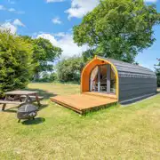 Ensuite Cosier glamping pod exterior Ensuite Cosier glamping pod exterior