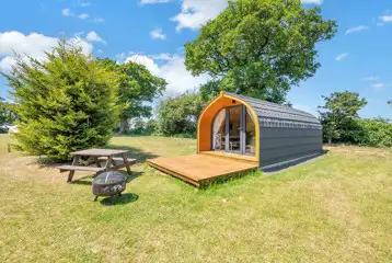 Ensuite Cosier glamping pod exterior Ensuite Cosier glamping pod exterior