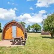 Family glamping pod (six persons) Family glamping pod (six persons)