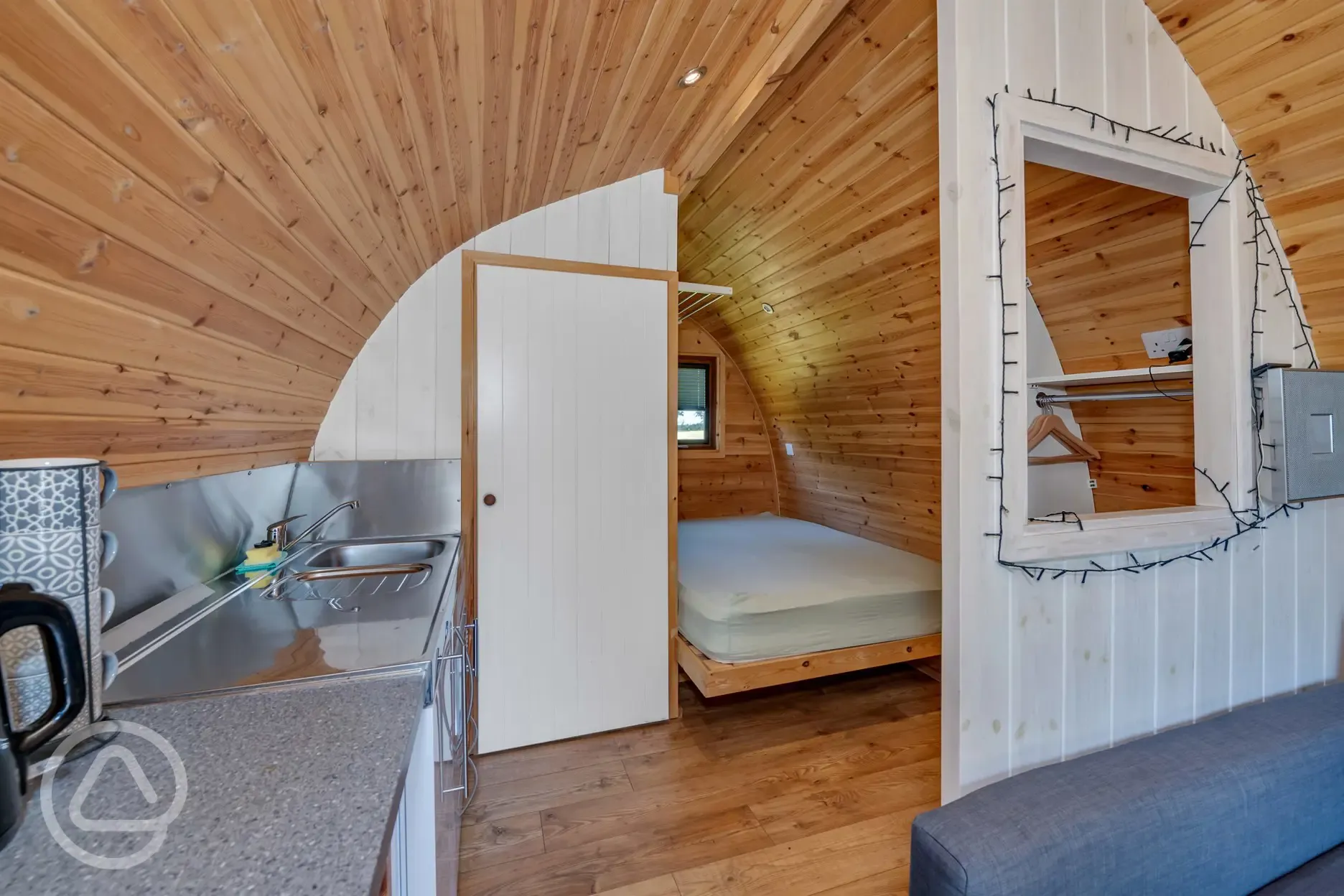 Ensuite Cosy pod interior