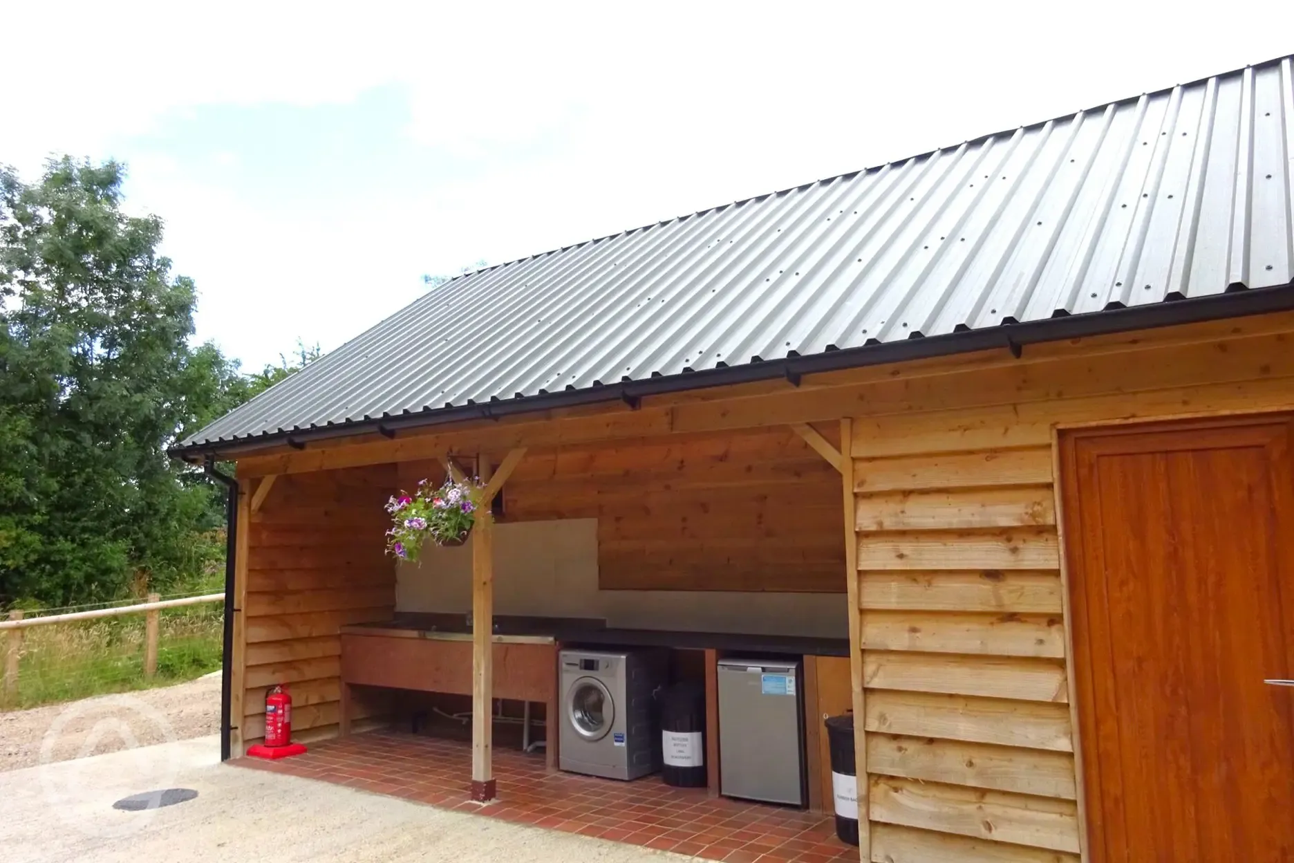 Washing up and laundry facilities 