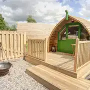 Bare Bones Pod Cabin