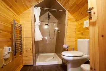 Bathroom in the ensuite glamping cabins (bring own towels) Bathroom in the ensuite glamping cabins (bring own towels)
