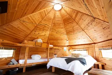 Glamping cabin with a double bed and bunk bed (bedding provided) Glamping cabin with a double bed and bunk bed (bedding provided)