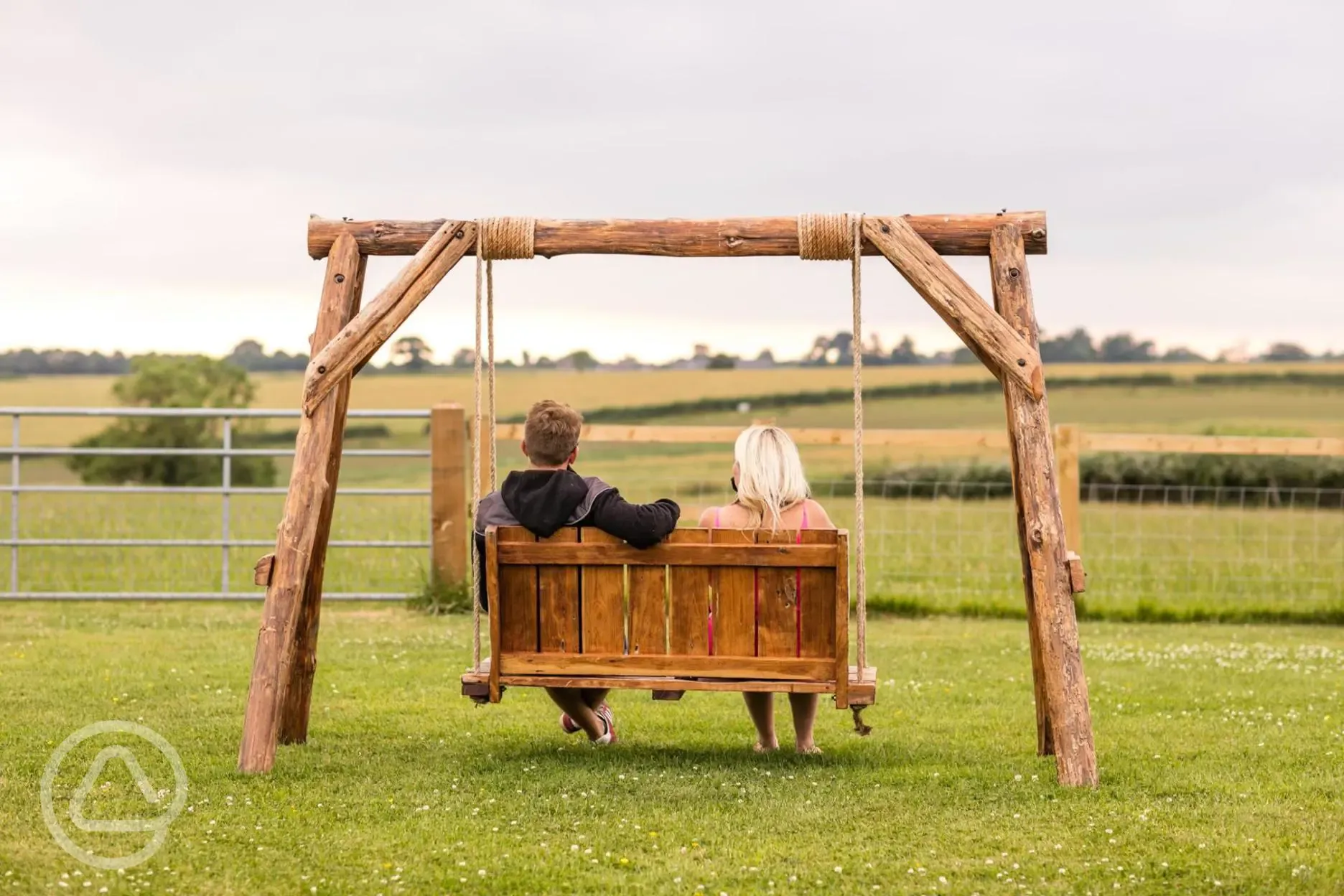 Swing seat