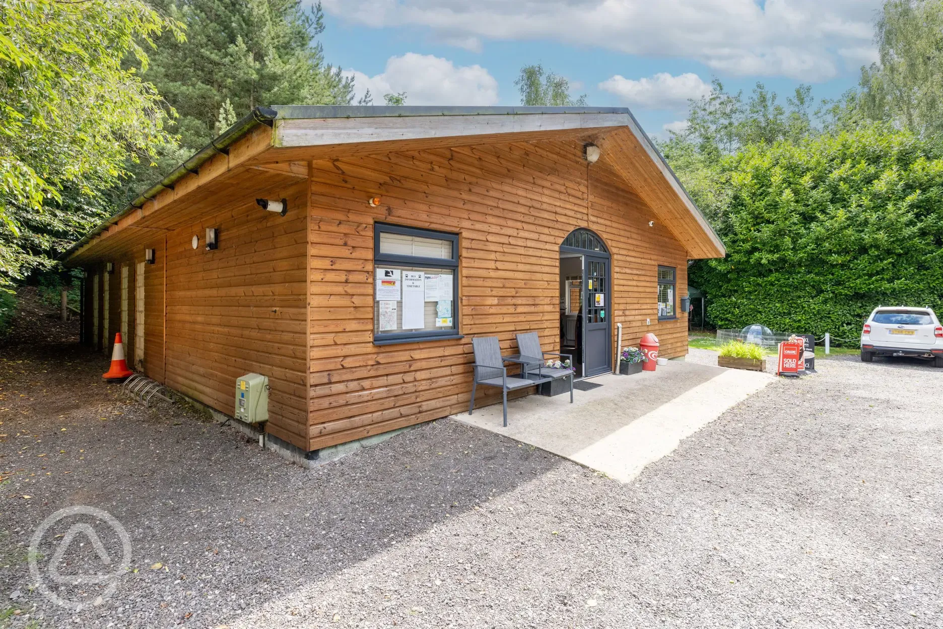 Reception and shop at Nurseries Caravan Park