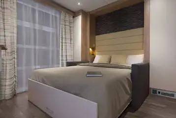 Studio pod cabin double sofa bed (bed linen provided) Studio pod cabin double sofa bed (bed linen provided)