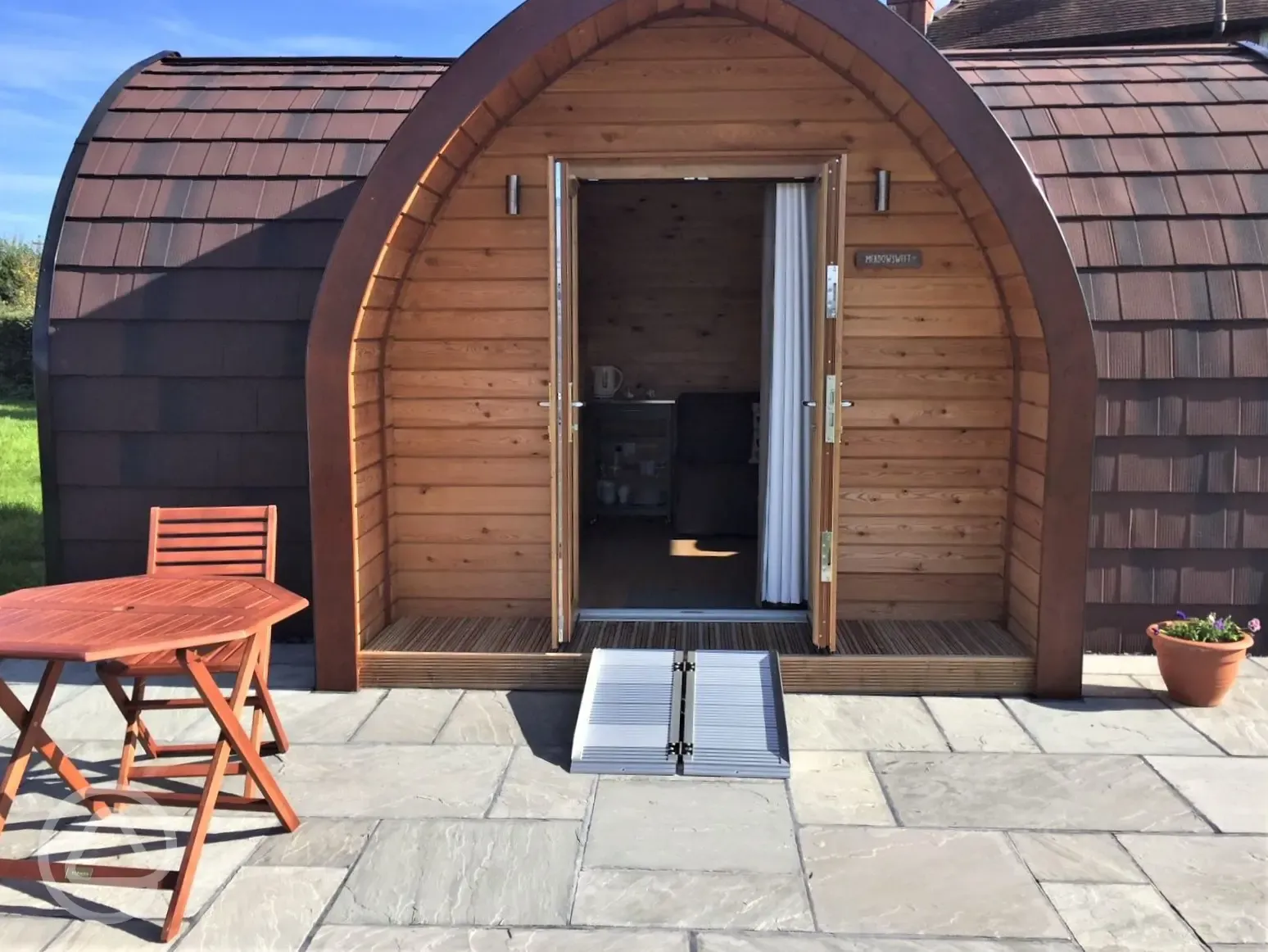 Accessible ensuite glamping pod