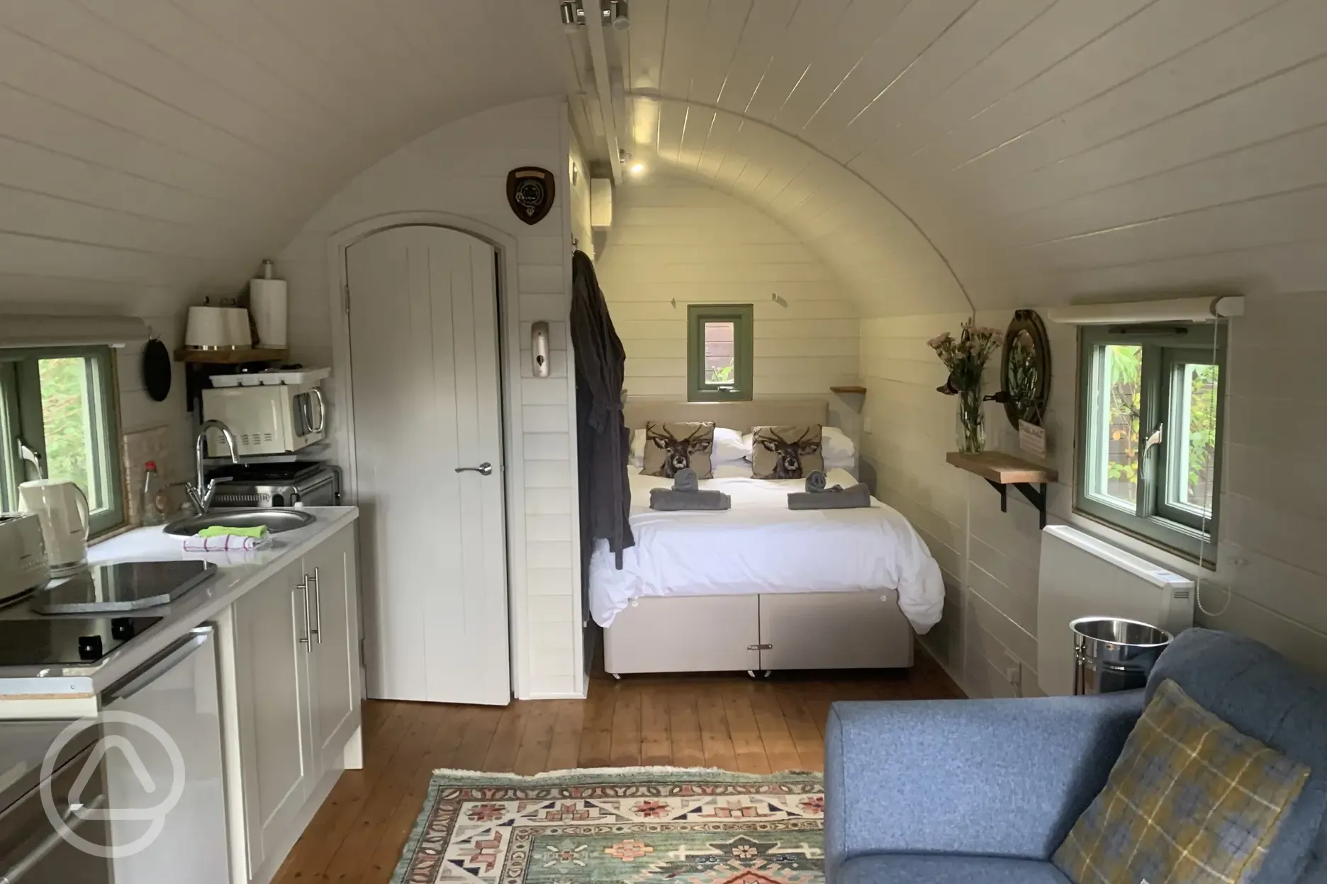 Suilven View ensuite glamping pod interior 