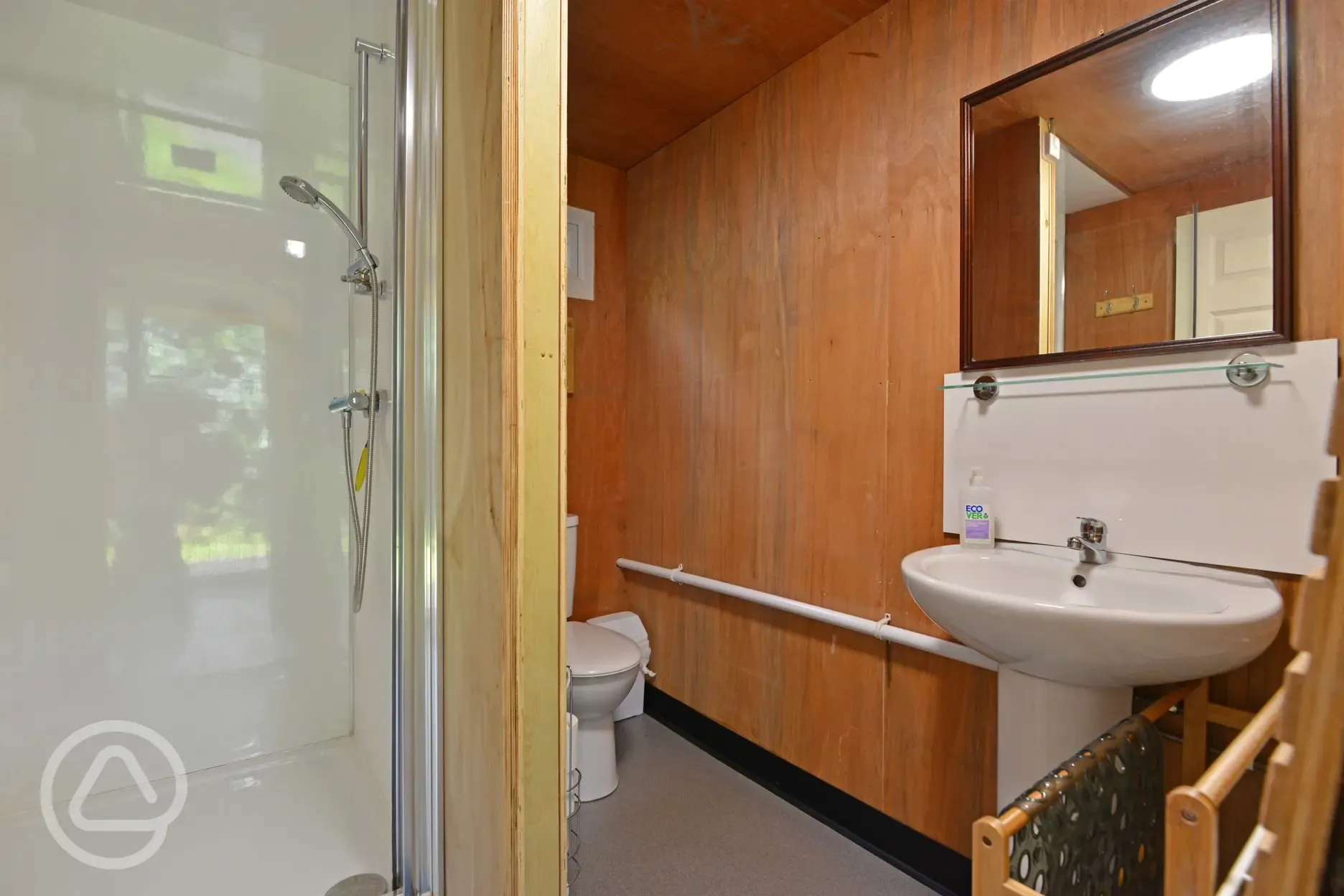 Pod private bathroom