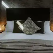 The Cheshire bed