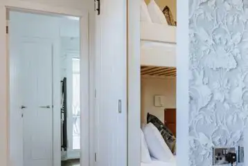 Five person glamping cabins - extra bunk bedroom Five person glamping cabins - extra bunk bedroom