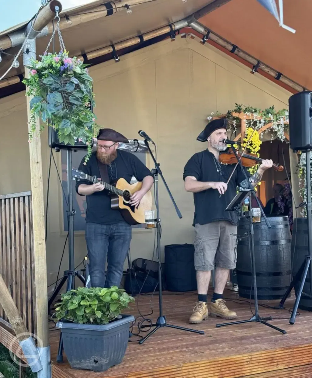 Live entertainment at the onsite bar