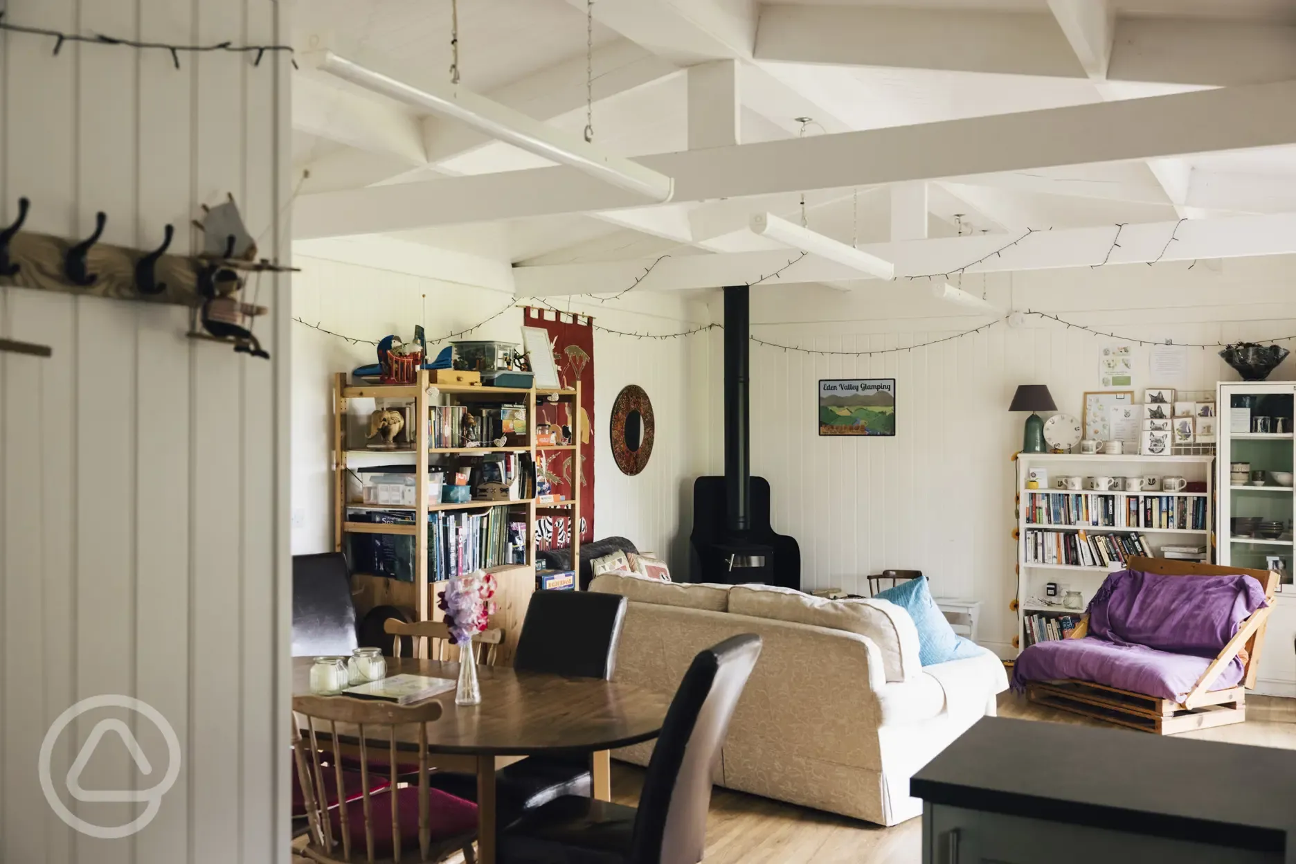 Fully-equipped camp kitchen with central heating and indoor games