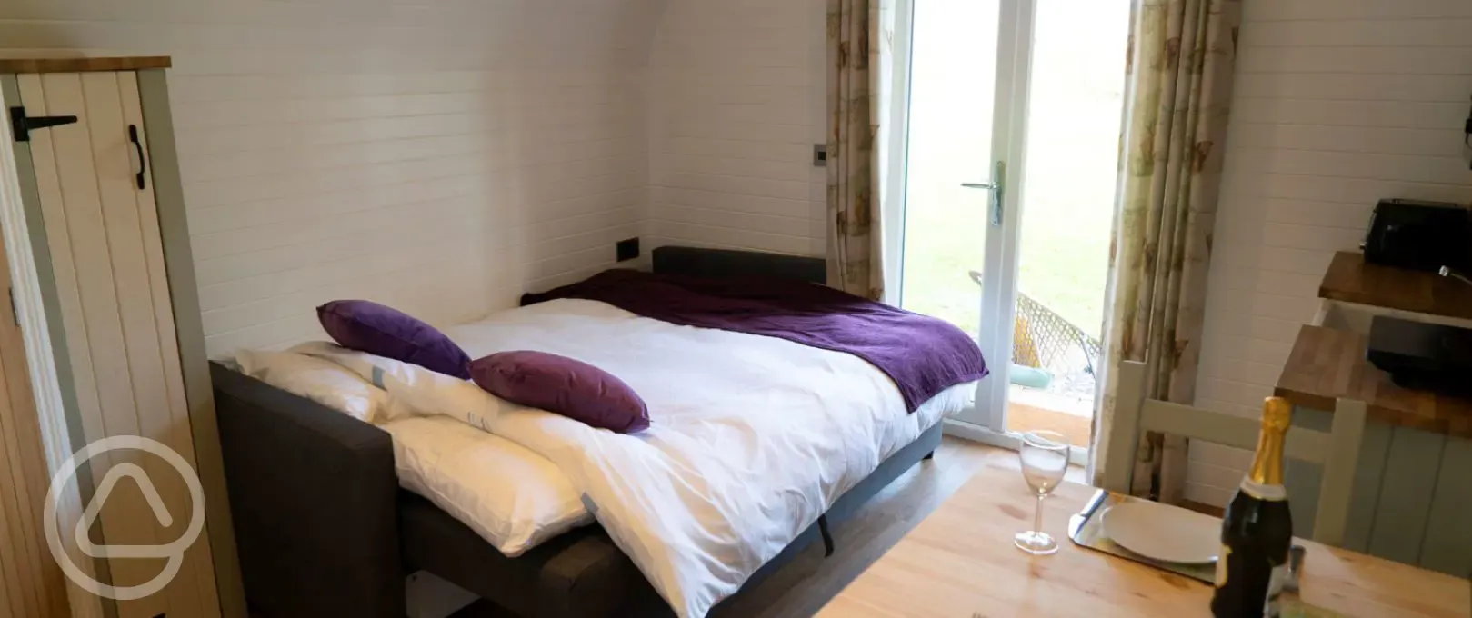 Four person pod double sofa bed