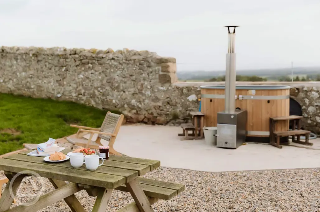 Glamping pod optional wood-fired hot tub