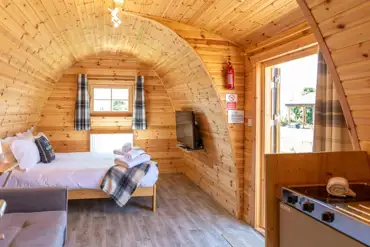 Elite plus ensuite glamping pod interior