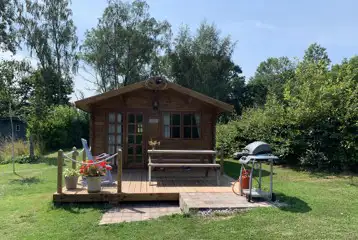 Woodpecker cabin Woodpecker cabin