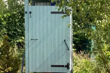 Hot outdoor shower Hot outdoor shower