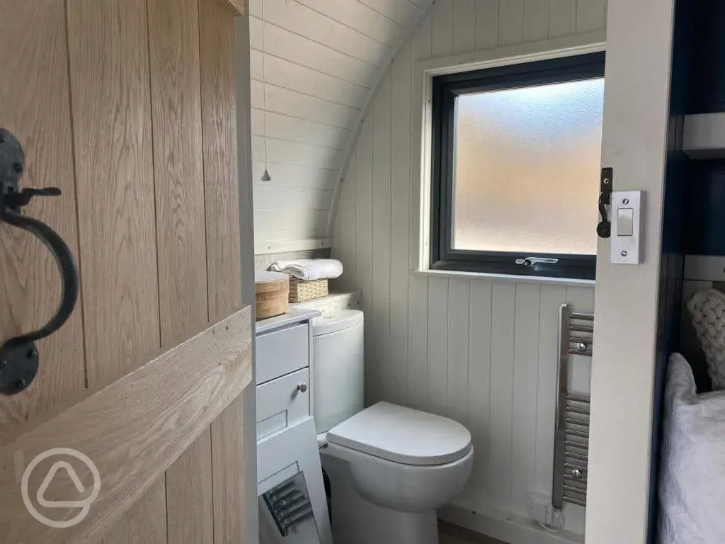 Sildvik and Sunset ensuite glamping pod private bathroom
