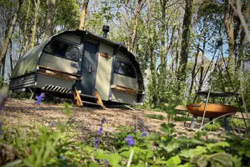 Saltings Landpod exterior (dog friendly)
