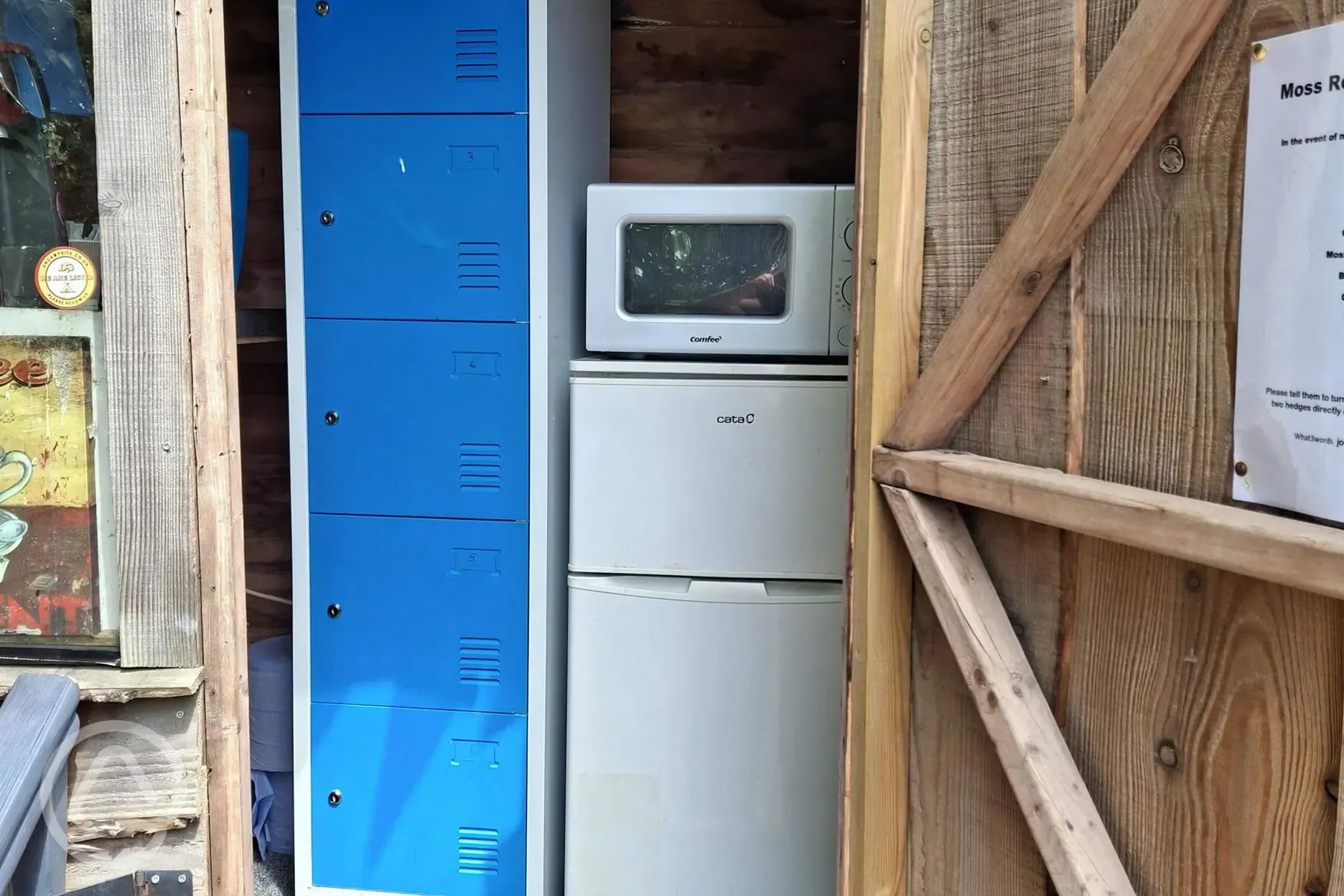 Charging locker and microwave