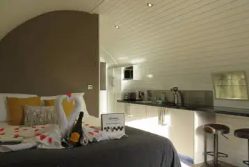 Ensuite glamping pod interior