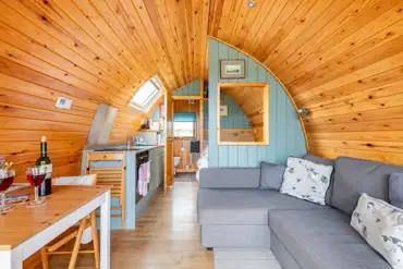 Ensuite glamping pod interior 