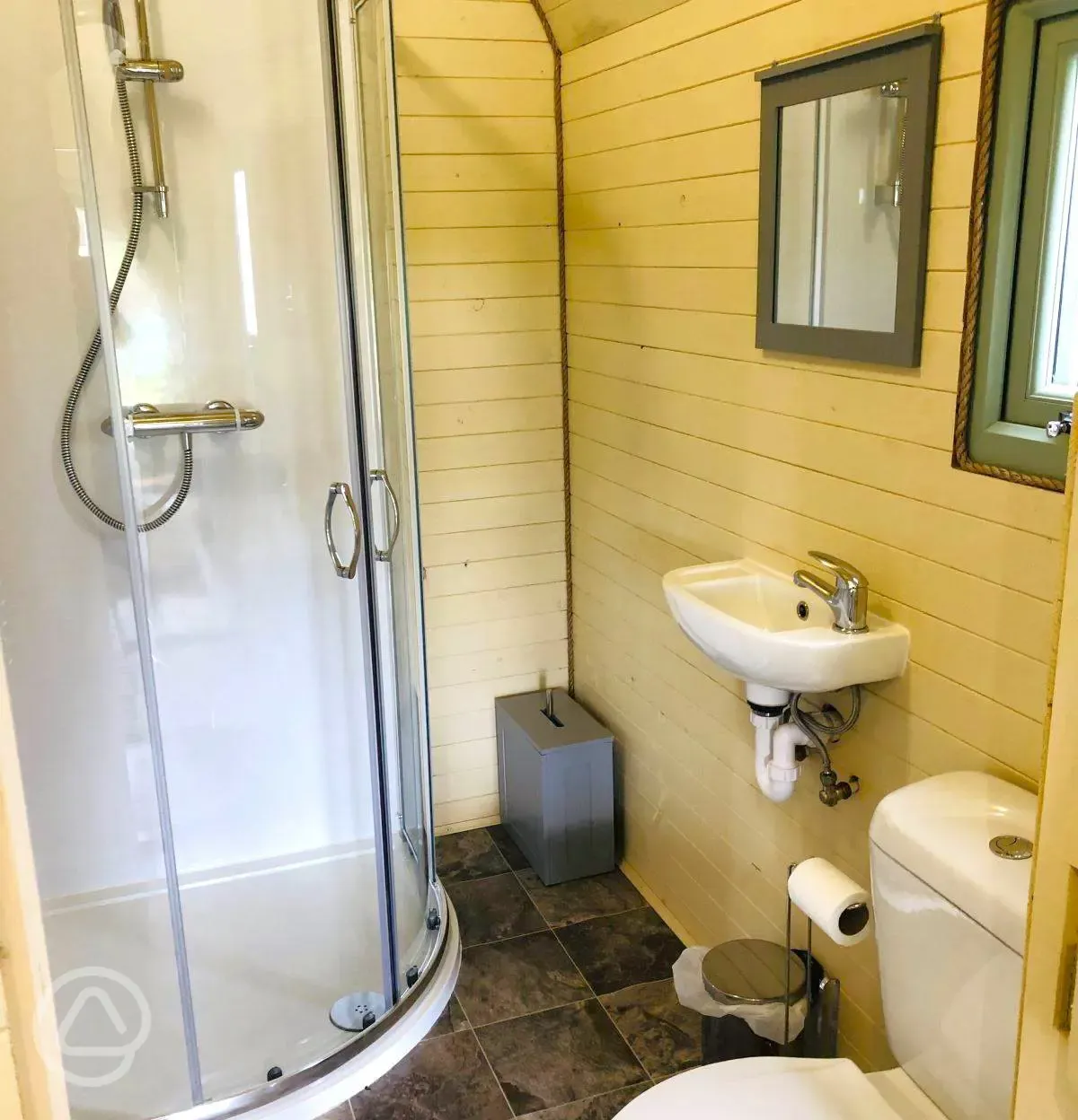 Glamping pod ensuite with shower, sink and toilet