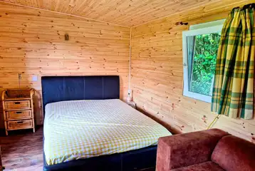 Daisy cabin double bed Daisy cabin double bed