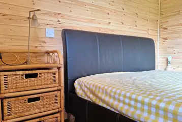 Daisy cabin double bed Daisy cabin double bed