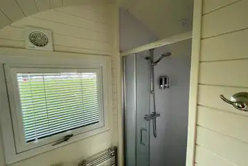 Luxury ensuite glamping pod - ensuite Luxury ensuite glamping pod - ensuite