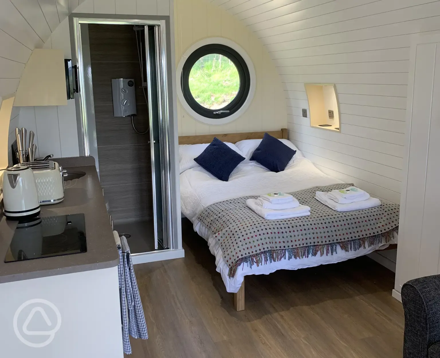 Chwefru and Irfon glamping pod interior