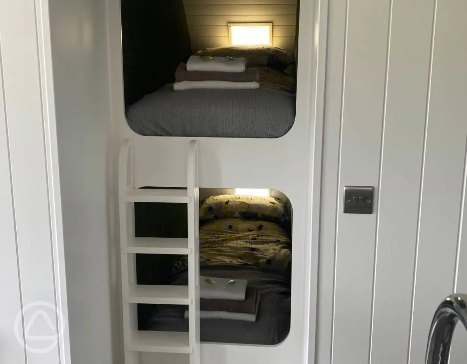 Severn glamping pod bunk room