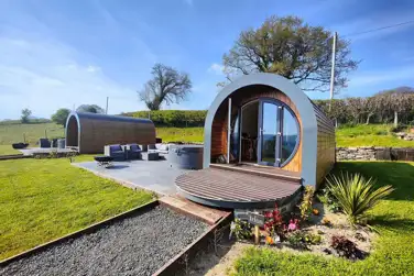 Great House Farm Luxury Pods and Self Catering, Builth Wells, Powys