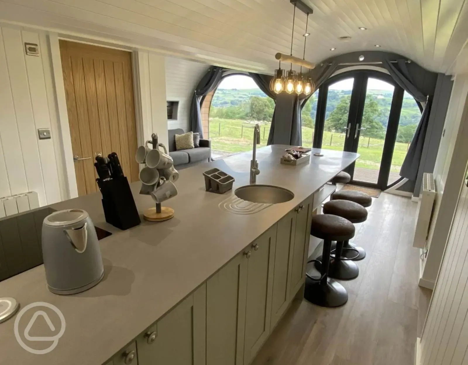 Severn glamping pod kitchen