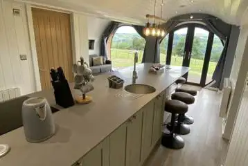 Severn glamping pod kitchen