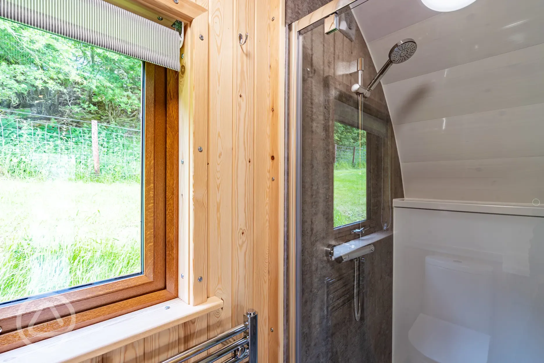 Glamping pod with bunk beds shower