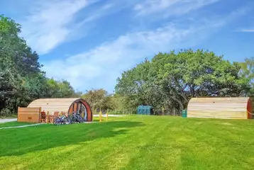 Glamping pods