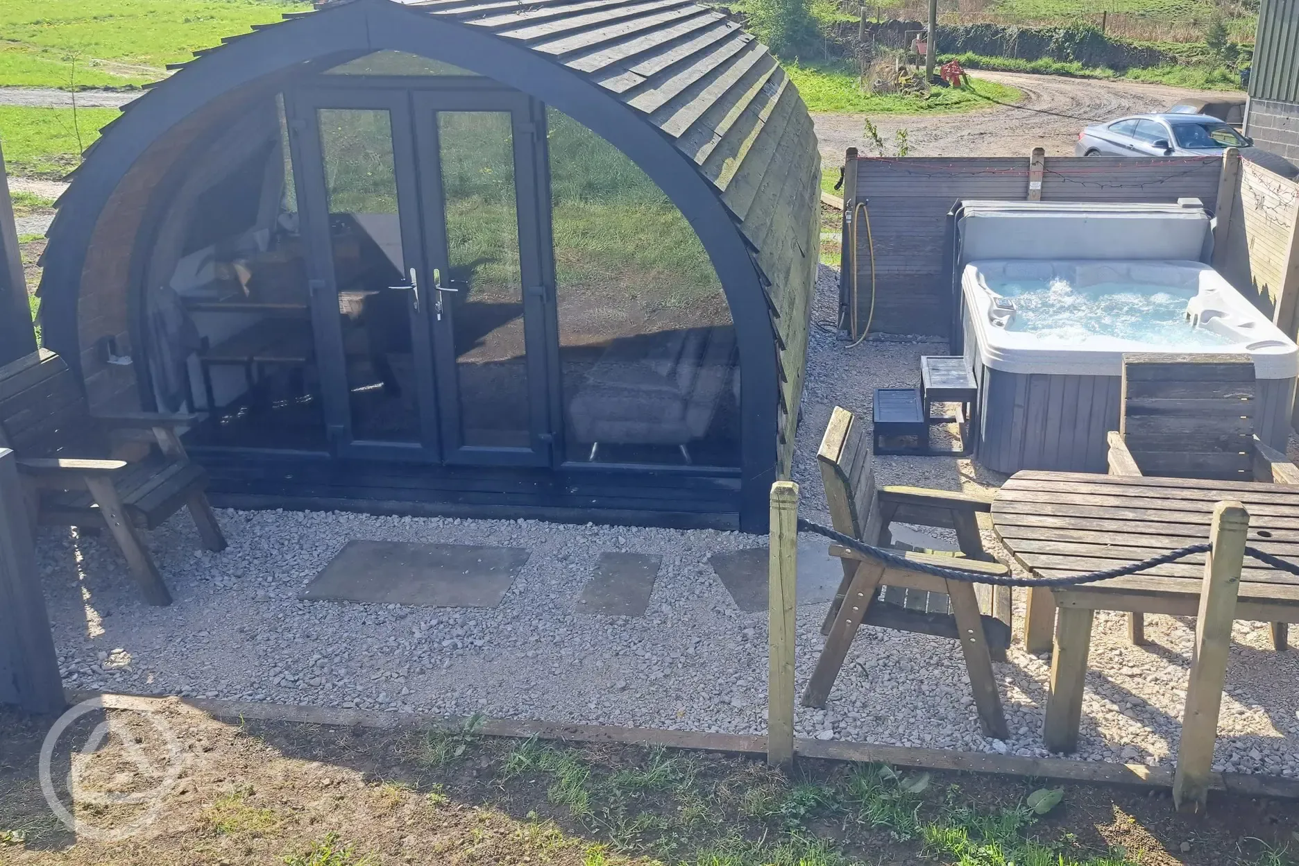 Glamping pod with hot tub