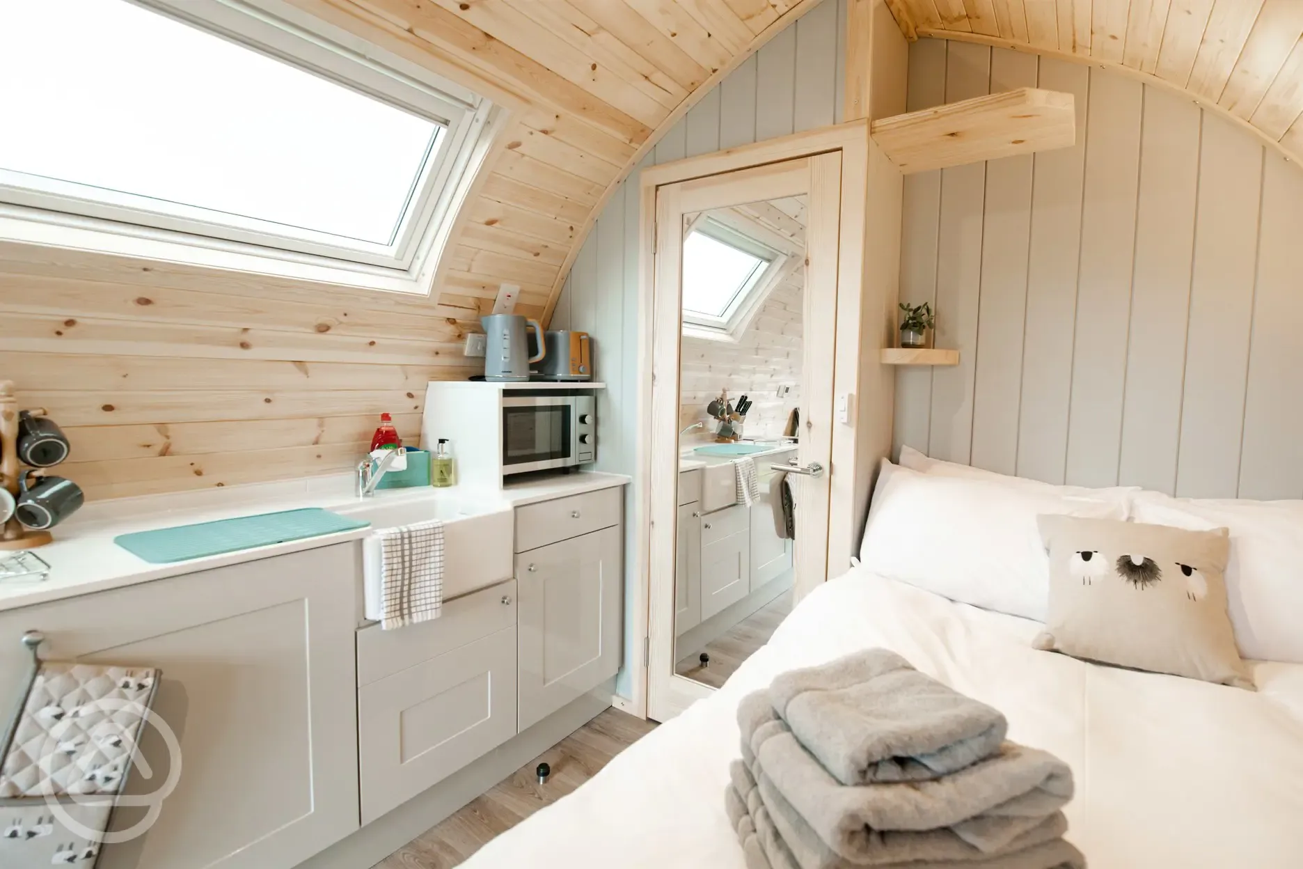 Glamping pod kitchen