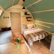 Foxwood pod interior